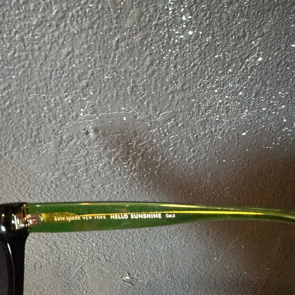 Kate Spade Elegant Black and Dark Green Frame Sunglasses with Case NWOT - Picture 4 of 7